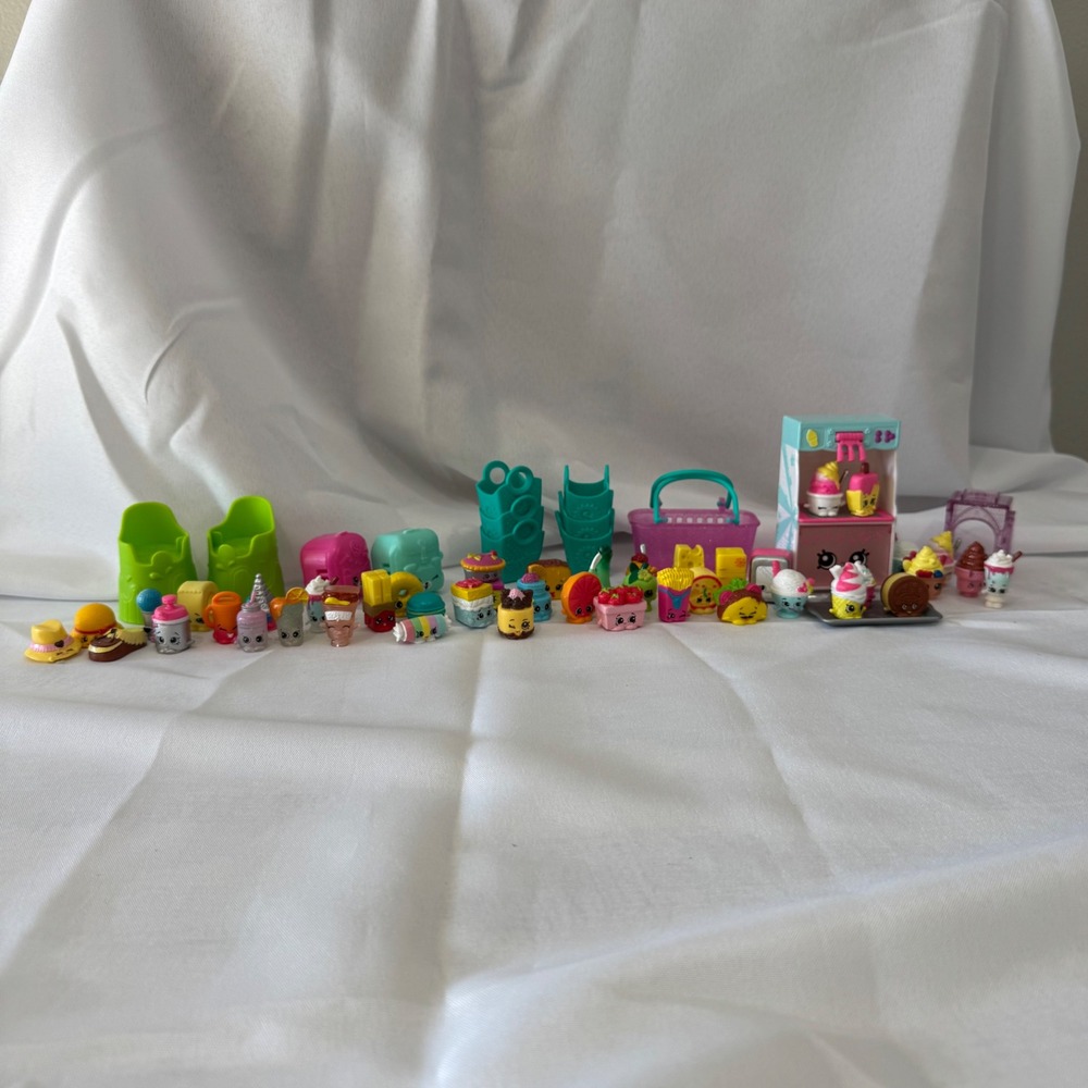Shopkins Moose Toys Mega Lot 40 + Figures Accessories Ice Cream Station Baskets
